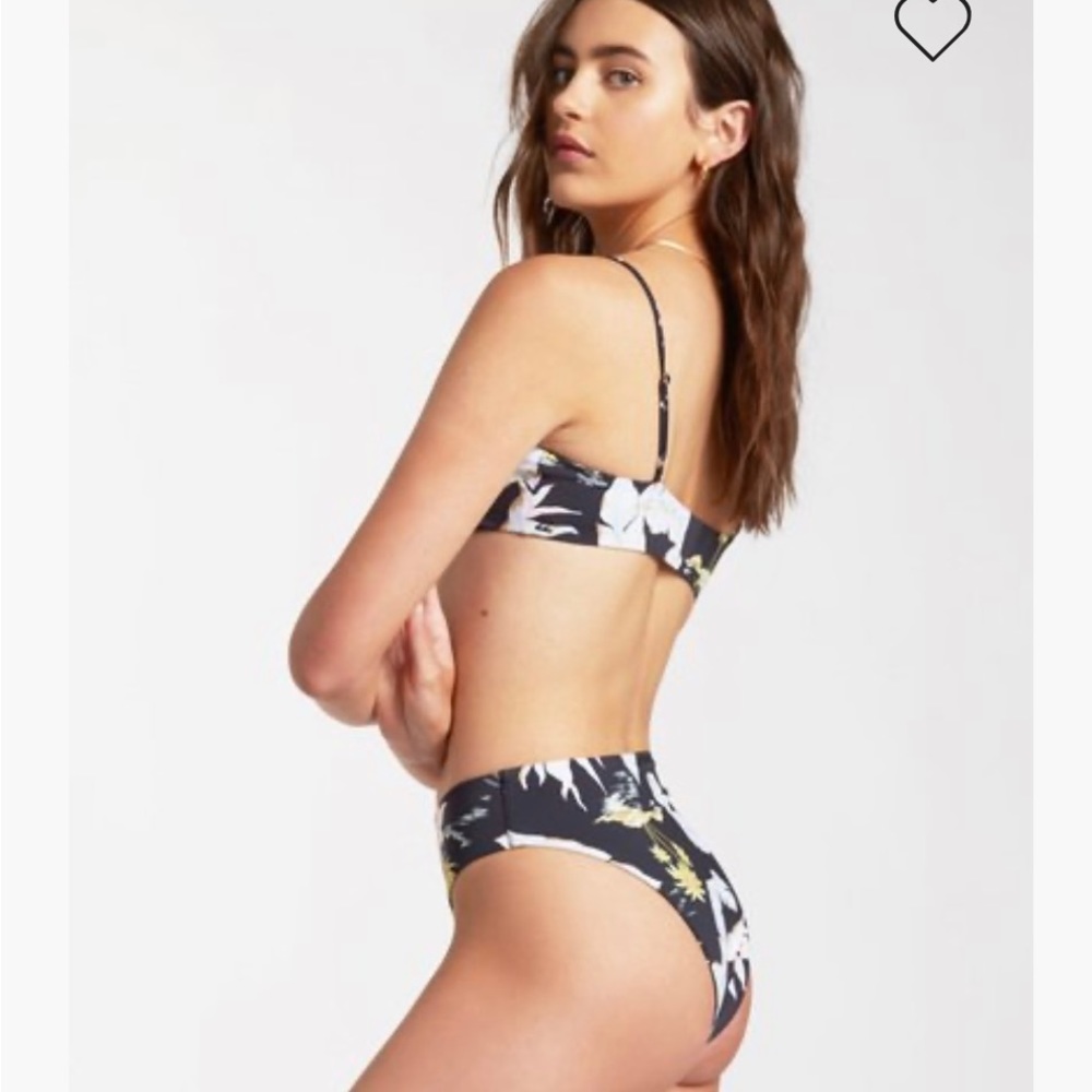 Billabong “Beyond the Palms” reversible Bikini Set, Size Small